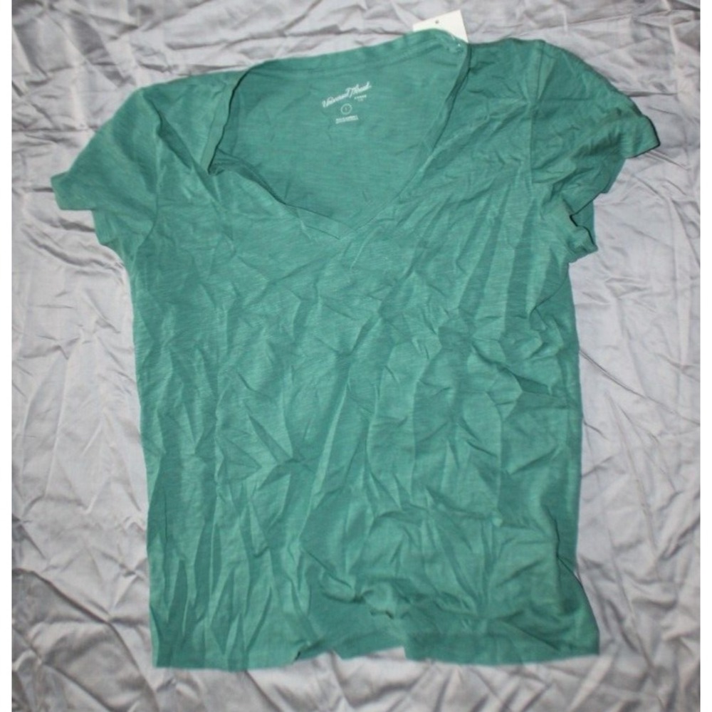 Women's Short Sleeve Relaxed Fit V-Neck T-Shirt - Universal Thread Green size XS